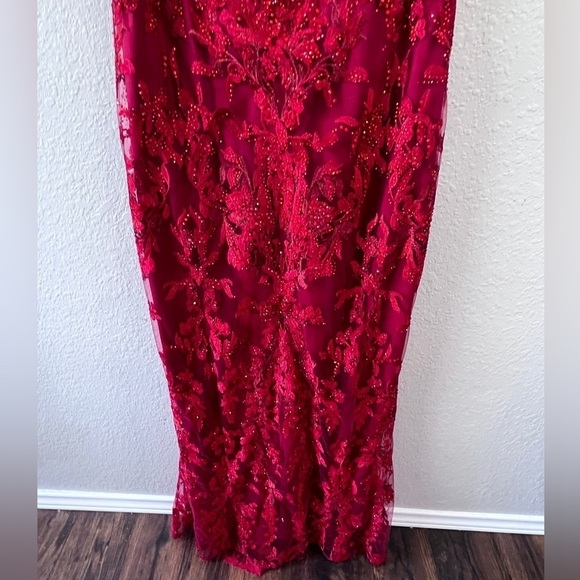 MAC DUGGAL EMBELLISHED PLUNGE NECK ILLUSION MERMAID GOWN RED GOWN SIZE 16 - Picture 7 of 16